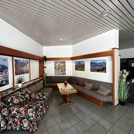 Sommerhotel Karwendel אינסברוק