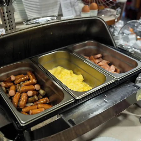 מלון Sommerhotel Karwendel אינסברוק