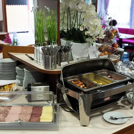 מלון Sommerhotel Karwendel