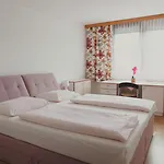 Sommerhotel Karwendel Hotel Innsbruck