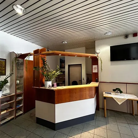 מלון Sommerhotel Karwendel אינסברוק